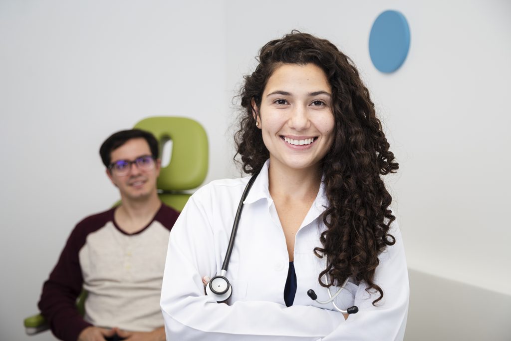 Qué hace un médico internista Cenvalle